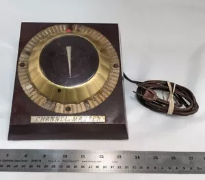 Antenna Rotatore Antenna Master Crown Vintage Canale Modello 9524 C 60 Cicli - Foto 1 di 7
