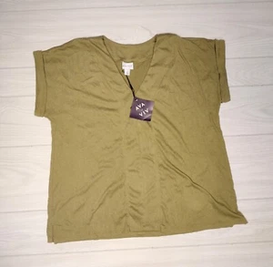 Ava & Viv Womens Plus Size 2X  Cuff Sleeve olive top - Picture 1 of 6