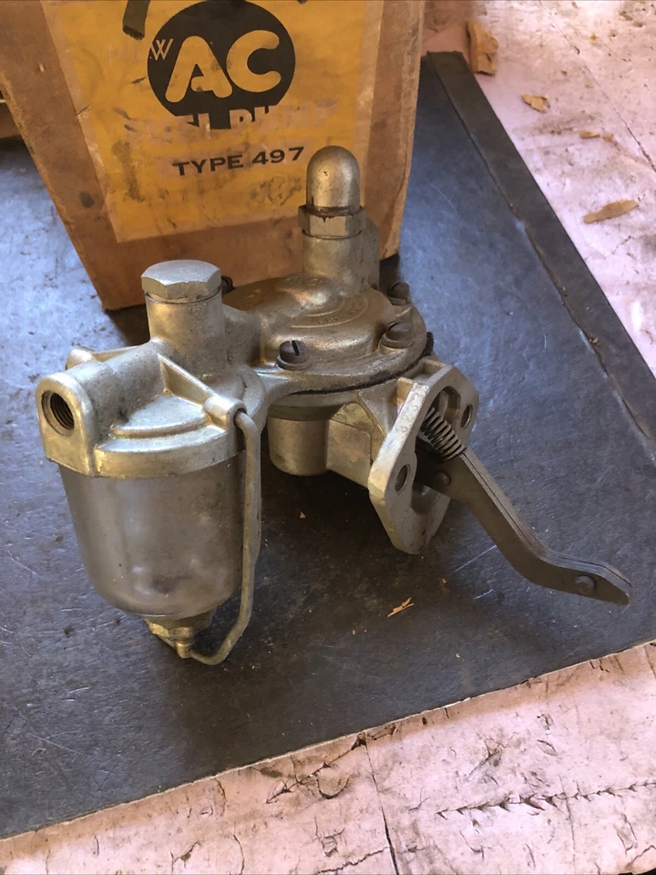 1937 -40 NASH LAFAYETTE AC FUEL PUMP IN BOX 497 Foto 1 de 4