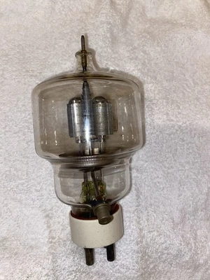 Amplificador lineal EIMAC VT 129 304TL RADIOAFICIONADO TRIODO bajo Mu tubo de vacío W.8821 Foto 1 de 4