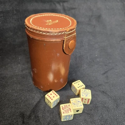 Juego de dados de póquer vintage de cuero para taza de dados de Inglaterra con tapa de almacenamiento coctelera de juego Foto 1 de 4