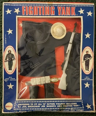 Vestido vintage Fighting Yank Mego 1970 azul marino uniforme en caja sin usar Foto 1 de 4