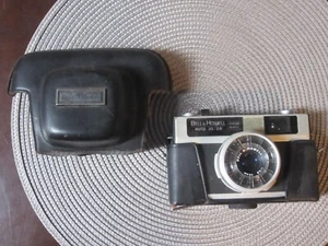 Cámara fotográfica Bell & Howell Auto 35 2,8 35 mm con estuche de cuero. Probado - Imagen 1 de 7