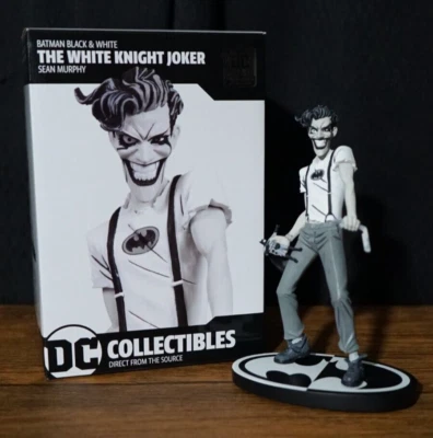 DC Collectibles Batman Black and White The Joker Statue Sean Murphy 2927/5000 - Imagem 1 de 4