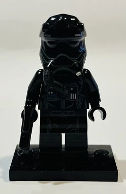 LEGO Star Wars First Order TIE Fighter Pilot Minifigure sw0672 75101 - Image 1 of 4