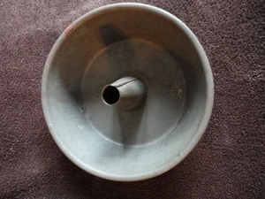 Angel Food Pan or Bundt Pan Metal 7 in - Rare size Vintage - Picture 1 of 11