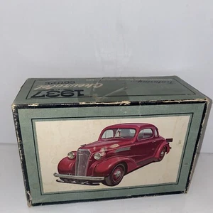 Amt 1937 Chevrolet Coupe Automobile Collectors Series Auto Modellbausatz  - Bild 1 von 9