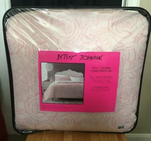 VERY RARE - BETSEY JOHNSON INVERSE ROSE FULL QUEEN COMFORTER + SHAM SET - Picture 1 of 11