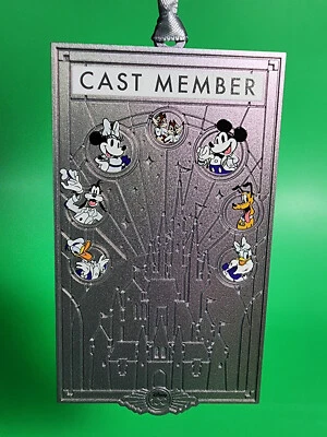 Mickey Friends Disney100 miembro del elenco adorno colgante Minnie Donald Goofy NUEVO Foto 1 de 4