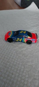 1998 Jeff Gordon #24 DuPont 1998 Chevy Die Cast Car Monte Carlo - Picture 1 of 5