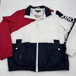 Rot weiß blau Members Only Jacke Windbreaker großer Reißverschluss diagonal gebraucht, in einwandfreiem Zustand - Bild 1 von 11