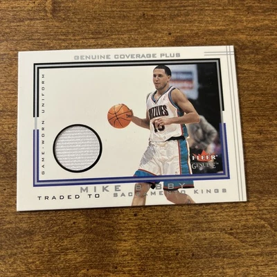 2001-02 Fleer Genuino Genuino Cobertura Plus Uniformes Mike Bibby Jersey Reliquia Foto 1 de 4