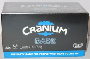 Cranium Dark: Juego de cartas para adultos de Hasbro (3 o más jugadores) 2015 - Imagen 1 de 4