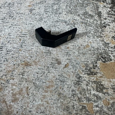 Dongle adaptador bloco de carga Nyko PS4 – ponta de encaixe micro USB para controle - Imagem 1 de 4