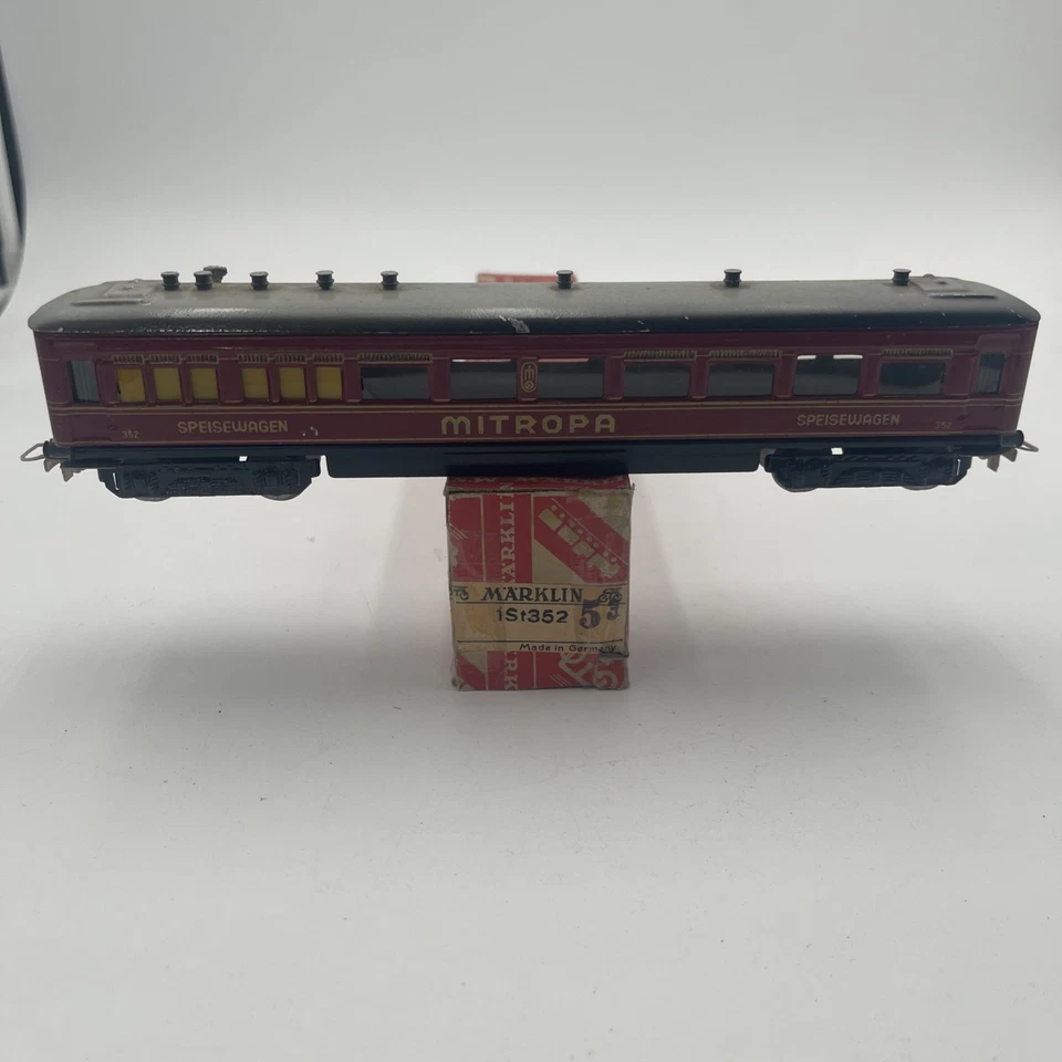 HO Vintage Marklin Mitropa Speisewagen 352 Express Diner Coach Maroon Tin - Image 1 of 4
