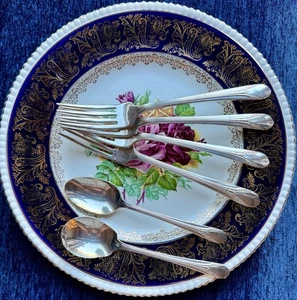 SET 4 Dinner Forks silverplate INHERITANCE by WM. Rogers + Spoons - Bild 1 von 9