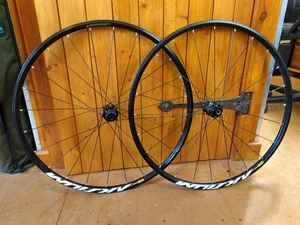 Mavic Aksium 700c Centre lock Wheelset, Shimano Free hub, 100/142 X 12 Thru Axel - Picture 1 of 6