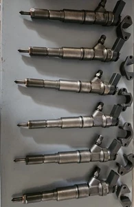 Iniettori Bmw 530d E60 E61 218cv 0445110131 - Foto 1 di 2