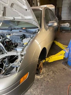 Puerta delantera izquierda vidrio delantero usado se adapta a: Ford Focus 2004 exc. Grado delantero izquierdo CPE Foto 1 de 4