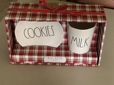 JUEGO DE PLATOS Y VASOS DE MELAMINA RAE DUNN GALLETAS LECHE LETRAS BLANCAS NEGRAS  Foto 1 de 4