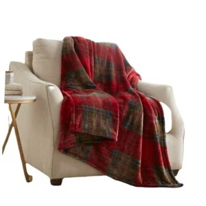 Member's Mark Lounge Throw, 60" x 70" (Holiday Plaid)  - Picture 1 of 4