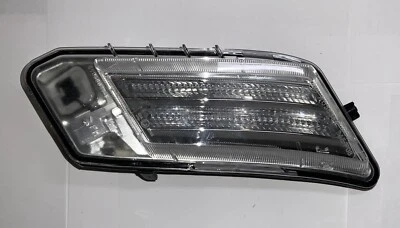 Genuine Volvo Side Marker Lamp Left Front 31290873 NEW - Image 1 of 2