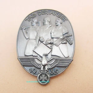 Pin TAG DER ARBEIT Anstecker Militaria Butterfly Verschluss - 174 - Picture 1 of 2