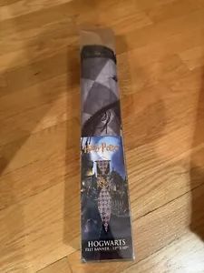 Neu Harry Potter Hogwarts 12” x 60” Filz Banner - Bild 1 von 2