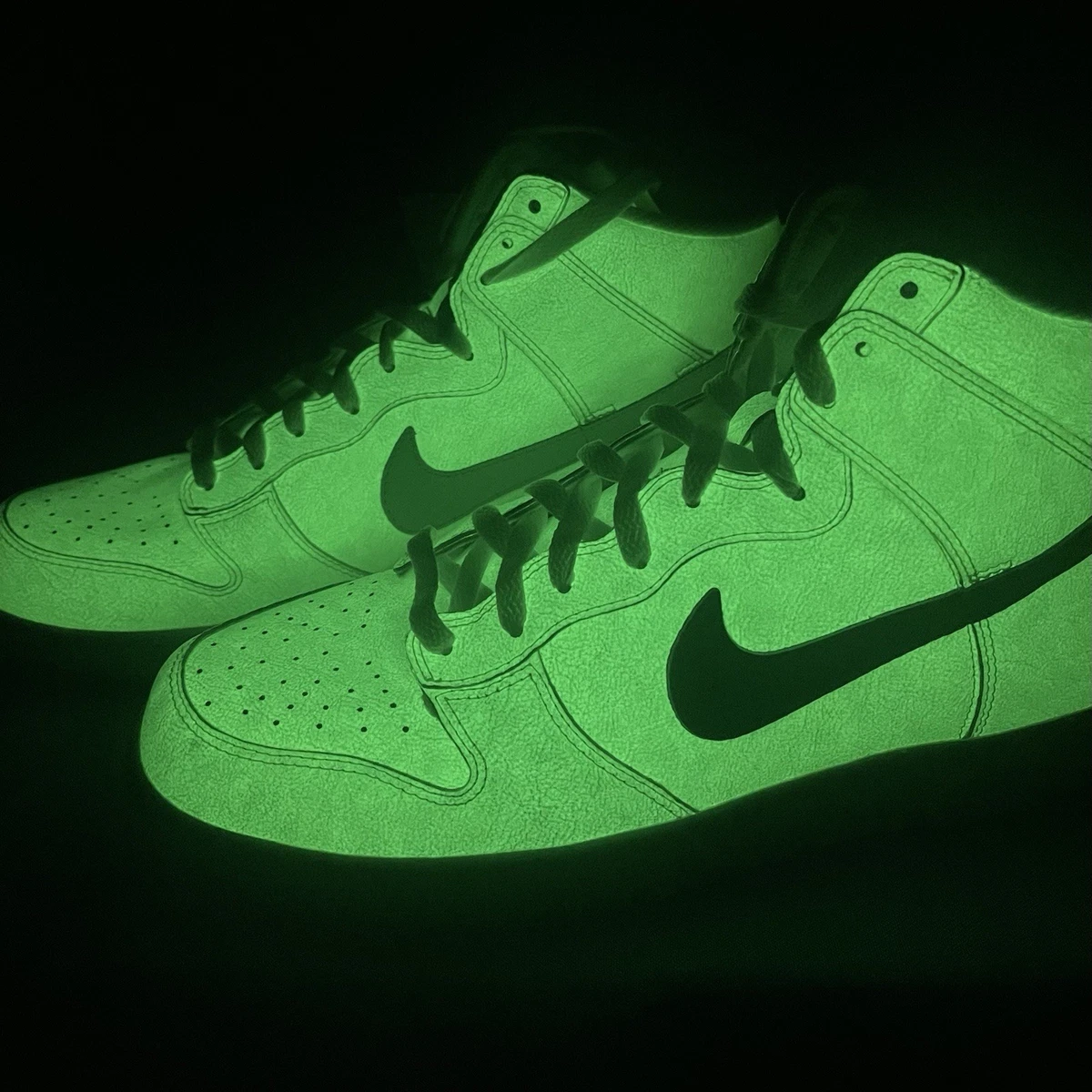 超レア Nike dunk high glow in the dark Nike Nike Dunk High Premium Glow In The Dark II Halloween