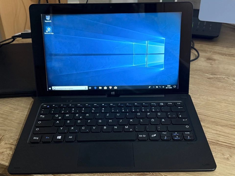 Trekstore Surf Tab Twin 11.6, 32GB, 2-in-1 Tablet - Bild 1 von 3