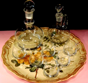 Bandeja florentina madera redonda Dm33cm 2x WMF jarra + 6 vasos de licor/licor antiguos - Imagen 1 de 5