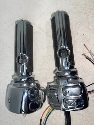 2001 HARLEY DAVIDSON FLHRCI TOURING ROAD GLIDE THROTTLE GRIP HANDLEBAR SWITCH - Image 1 of 4