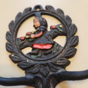 Cast Iron Wall Hook Keys/ Towels/ Hats Painted Dutch Amish Girl Rustic Vtg 5 " - Picture 1 of 5