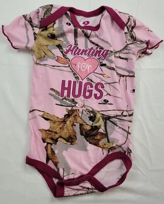 MOSSY OAK Girls Sleeper 24m Pink Baby Camouflage Hunting For Hugs Camo 24 months - Image 1 of 4
