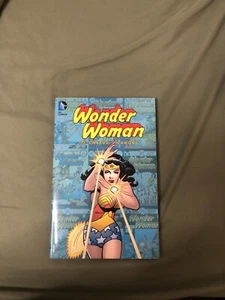 WONDER WOMAN: THE TWELVE LABORS TPB OOP FIRST PRINTING DC COMICS 2012 - Picture 1 of 3