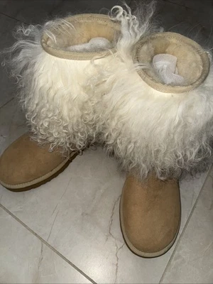 Botas Cortas UGG Mongolia Piel de Oveja Puño 9 PIEL RARA PELUDA Foto 1 de 4