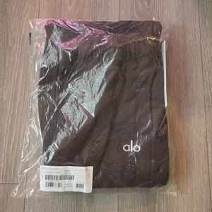 Alo Yoga Accolade Straight Leg Sweatpant Size XXS Espresso  - Picture 1 of 4