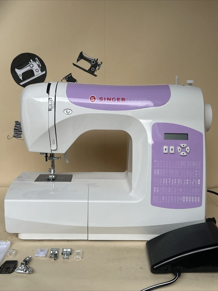 Singer C5205-PR Computer Nähmaschine Stretch Mit Zubehör in der Farbe ,,purple“ - Bild 1 von 4