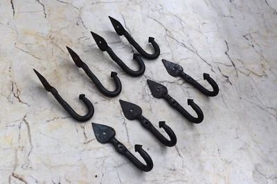 Antiguo hierro de salvamento hecho a mano abrigo bata de baño percha biblioteca escuela ganchos de bellota 8 piezas Foto 1 de 4