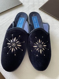 FREE STEP NAVY MULE SLIPPERS 4 - Picture 1 of 4