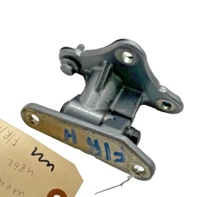 07-11 MERCEDES-BENZ GL450 X164 ПЕРЕДНЯЯ ПАССАЖИРСКАЯ БОКОВАЯ ДВЕРЬ ПЕТЛЯ НИЖНЯЯ СЕРЕБРИСТАЯ OEM - Изображение 1 из 4