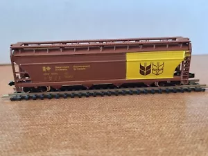 N Scale CENTER FLOW HOPPER 'GOVERNMENT OF CANADA' Item #N43 - Picture 1 of 3