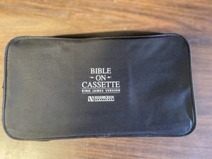 Holy Bible King James Version 44 Audio Cassettes - Foto 1 di 4