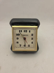 Reloj despertador de viaje Equity vintage movimiento de cuarzo estuche plegable negro - Imagen 1 de 6