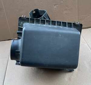 05-10 Jeep Grand Cherokee WK Hemi 5.7 Air Intake Filter Box - Picture 1 of 7