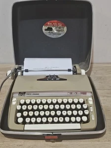 Máquina de escribir portátil Smith Corona SCM Super Sterling 1967 de colección con estuche y tinta nueva - Imagen 1 de 14