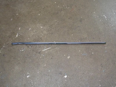 1951 1952 CHEVROLET STYLELINE FLEETLINE 4 DOOR FRONT DOOR MID DOOR TRIM SPEAR - Image 1 of 4