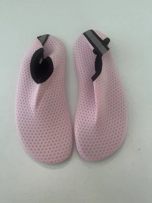 Women’s Waterproof Beach Water Shoes Yoga Pink Size 8/8.5 - Image 1 of 4