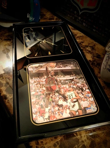 Vintage Chicago Bulls Wall Clock Michael Jordan Size 10W X 20L!!!! Cover