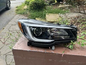 2019 Subaru Outback/Legasy Passenger Side Headlight - Picture 1 of 5